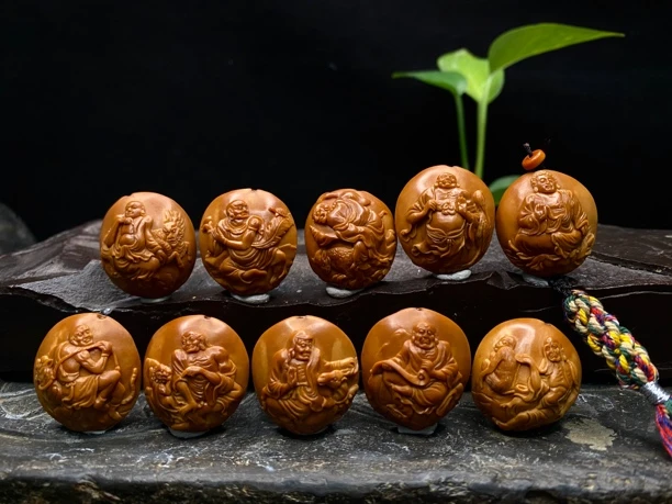 双面十八罗汉 2.5*2.85cm  舟山橄榄核雕纯手工雕刻文玩手串