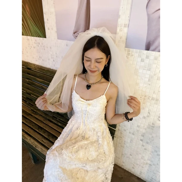 HELLOTANGO《玫瑰的故事》小众法式重工带胸垫蕾丝吊带连衣裙24093#