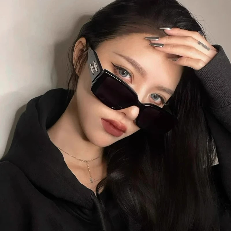 黑色窄框墨镜女小脸款方框复古太阳镜网红风潮流街拍眼镜时髦利器