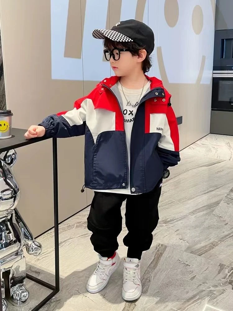 男童外套春秋款时尚拼接风衣夹克潮上衣帅气中大童冲锋衣