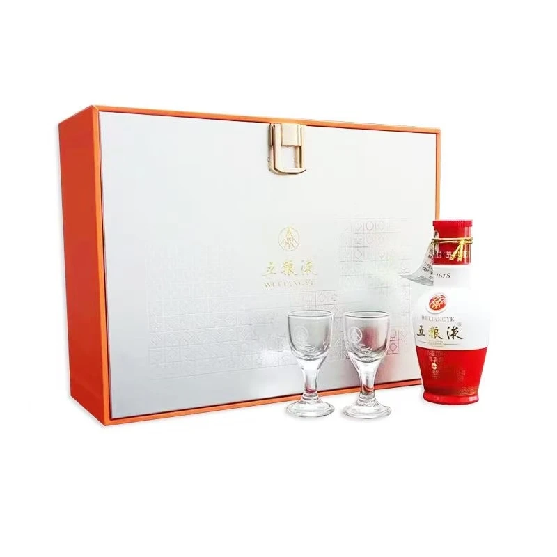 五粮液股份公司出品 (品鉴非卖)1618礼盒1瓶加两杯浓香型52度50ml