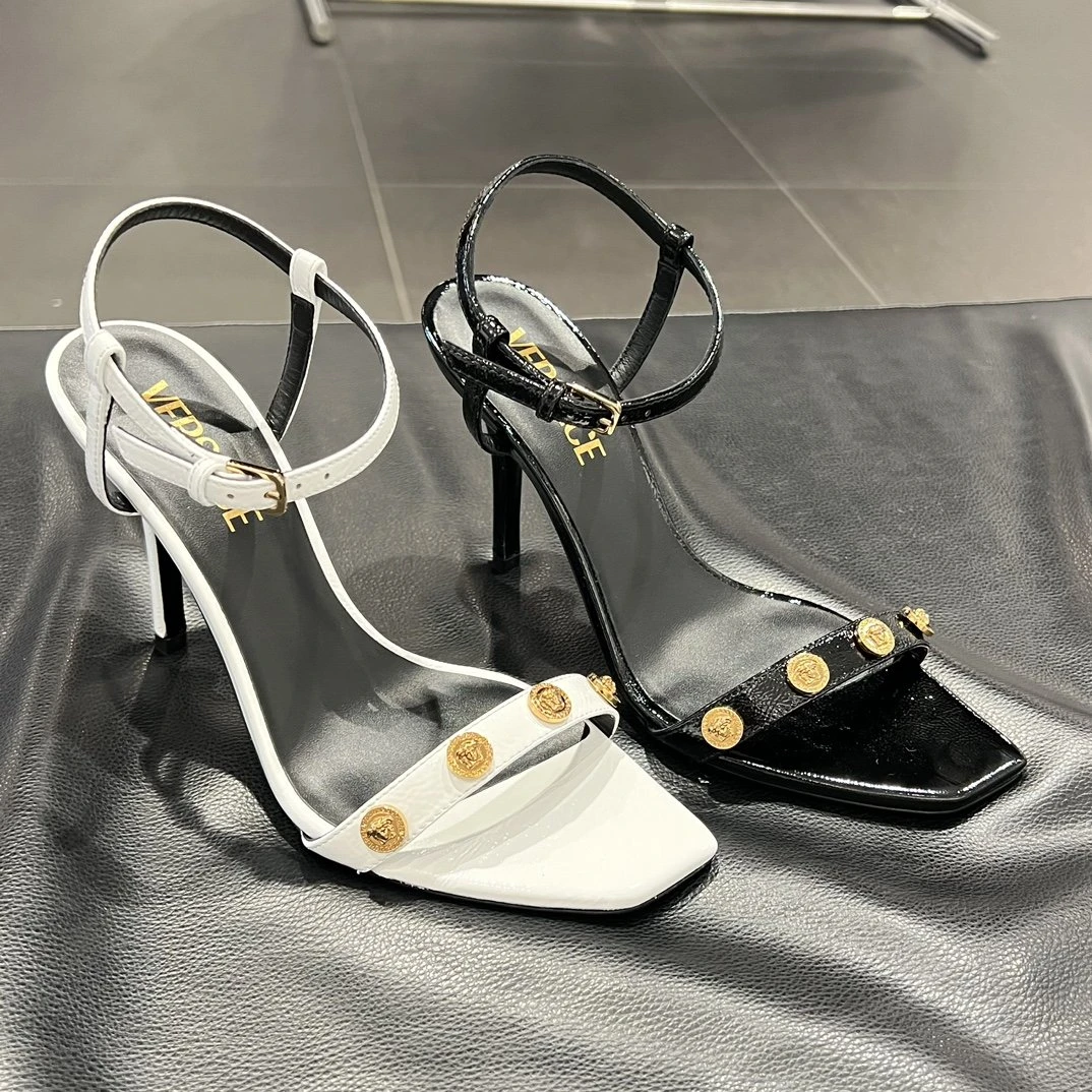 Versace/范思哲女士一字带高跟凉鞋     跟高9厘米
