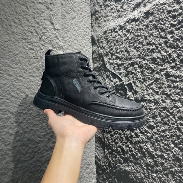 【8552】头层牛皮秋冬新款男士休闲马丁靴休闲工装靴男士高帮鞋男鞋