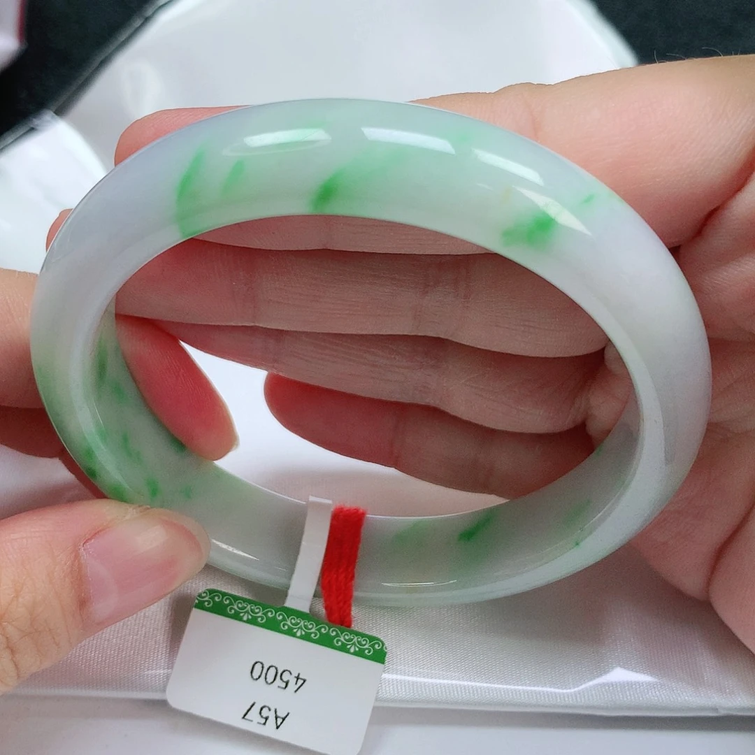 【闪购商品】翡翠手镯未镶嵌5758圈