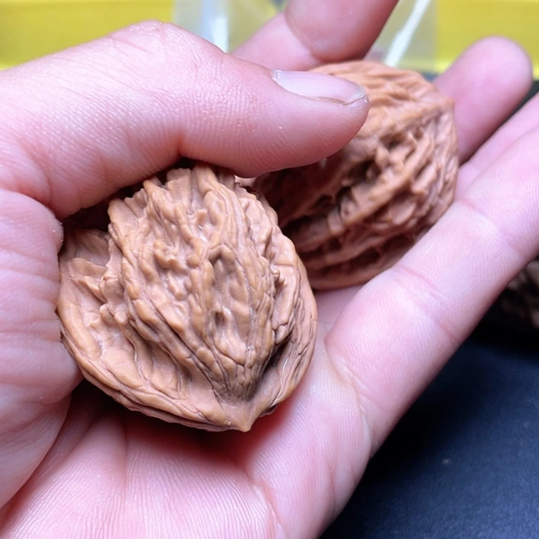 【闪购商品】文玩核桃吊坠小***?