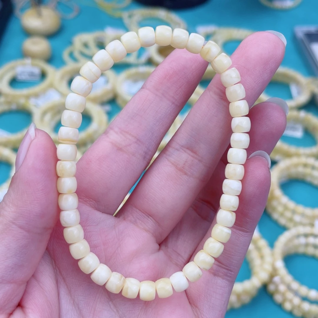 蜜蜡裸石未镶嵌蜜蜡217