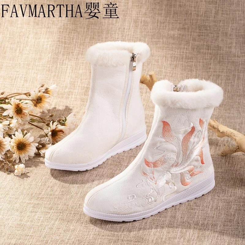 FAVMARTHA汉服鞋靴子女冬季加绒古风靴冬鞋国风绣花鞋棉鞋配马面