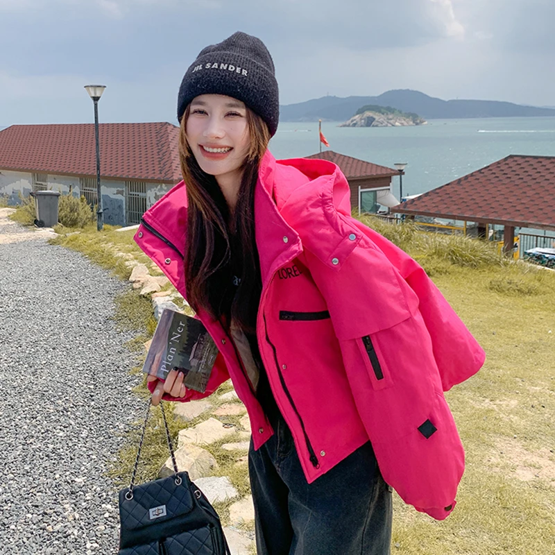 玫红色短款冲锋衣式工装派克白鸭绒羽绒棉服女冬季美式小个子外套