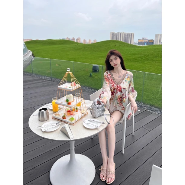 【思琦定制】花朵深V定位定钻贵妇上衣贵妇浪漫波西米亚风甜美