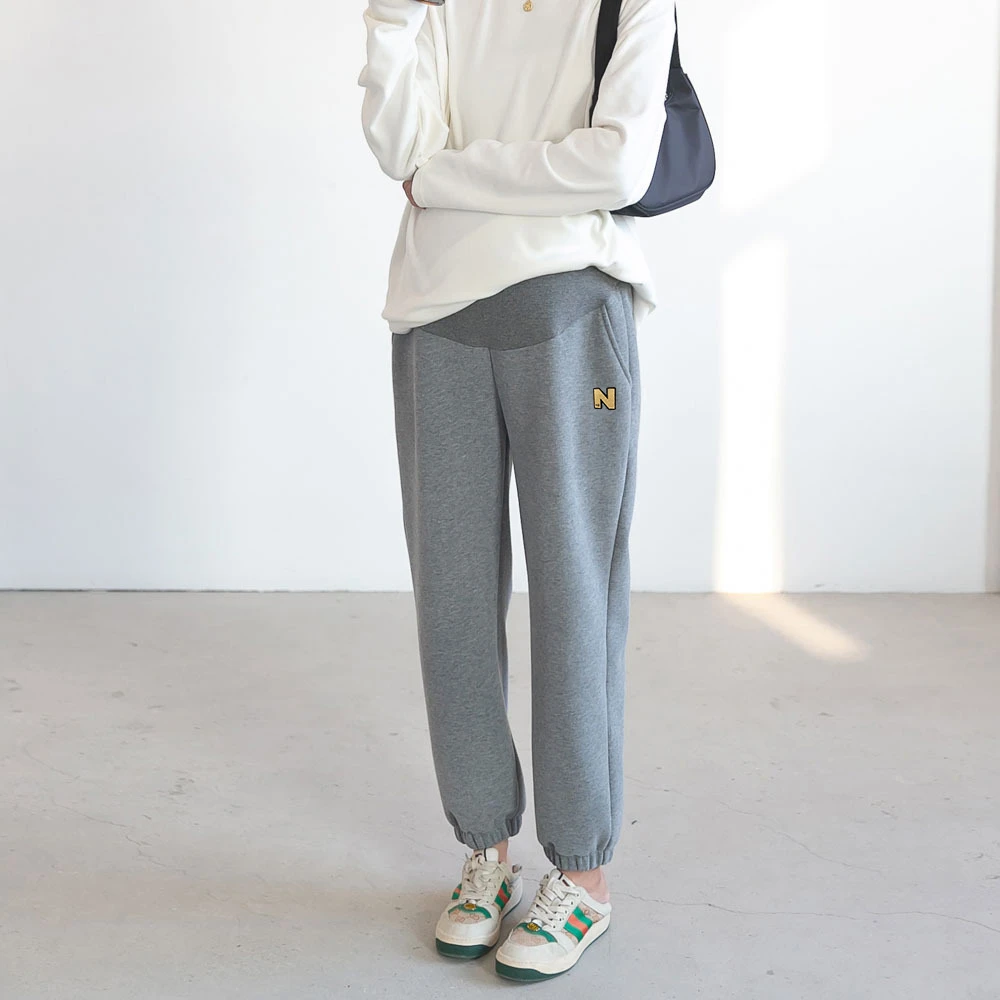 秋冬新款孕妇裤加绒加厚绣字母运动裤宽松显高显腿长休闲裤潮辣妈