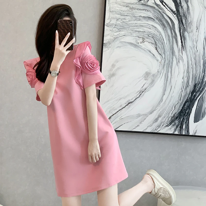 粉色连衣裙女夏2023新款通勤显瘦小众设计高级感法式气质裙子女夏