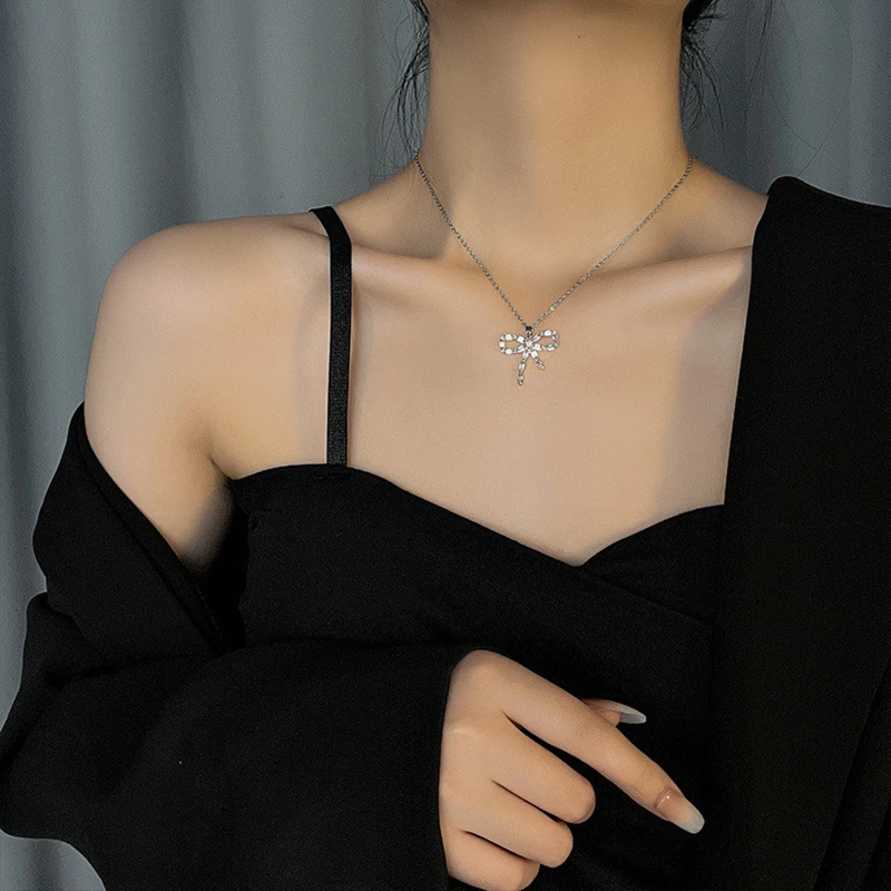 饰晚风 铜合金项链 韩版时尚素款蝴蝶结项链小众简约百搭吊坠