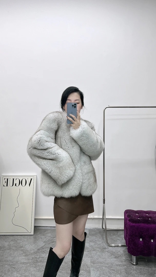 无品牌高级感外套毛料升级V领设计
