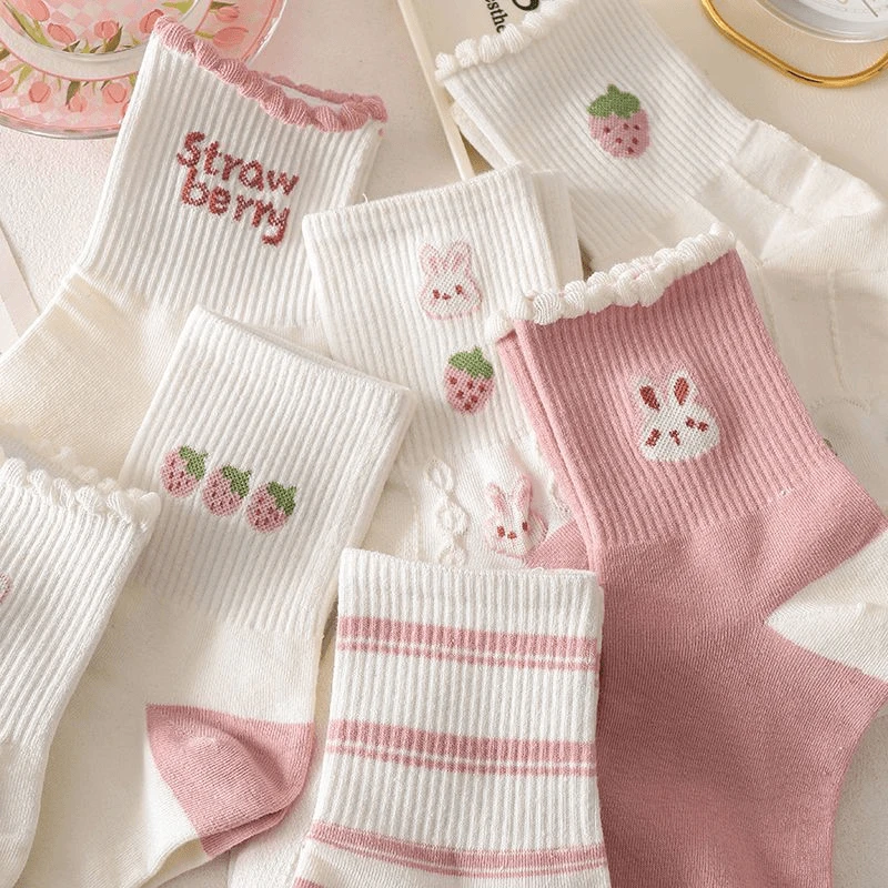 袜子女中筒袜森系秋冬季加厚长袜可爱花边韩国学生新款ins潮百搭