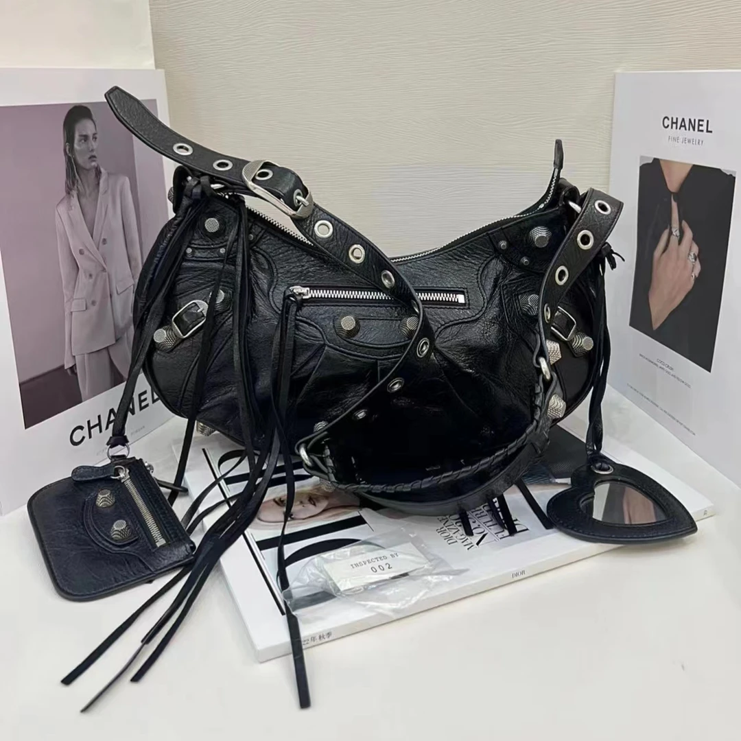 99新 Balenciaga/巴黎世家 巴黎世家   s号黑银月牙包 单肩包