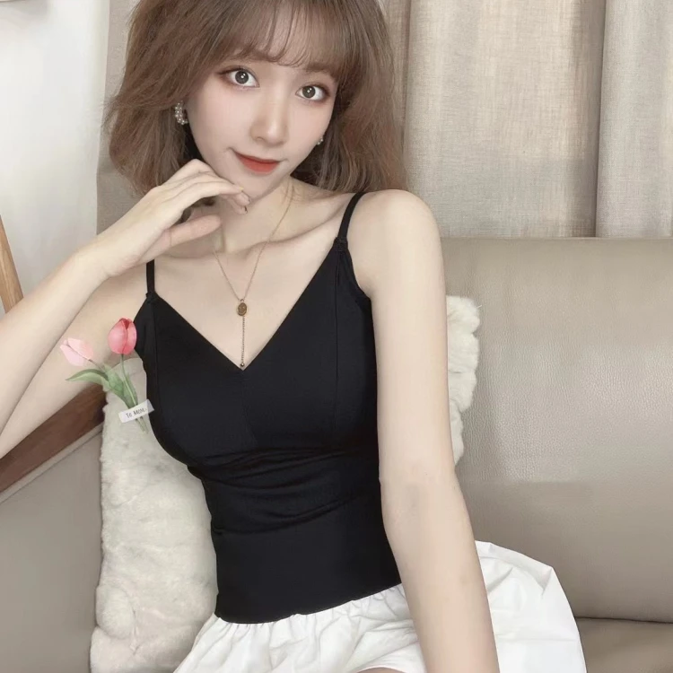 带胸垫一体式防走光无痕美背小胸显大打底吊带背心修身聚拢内衣女