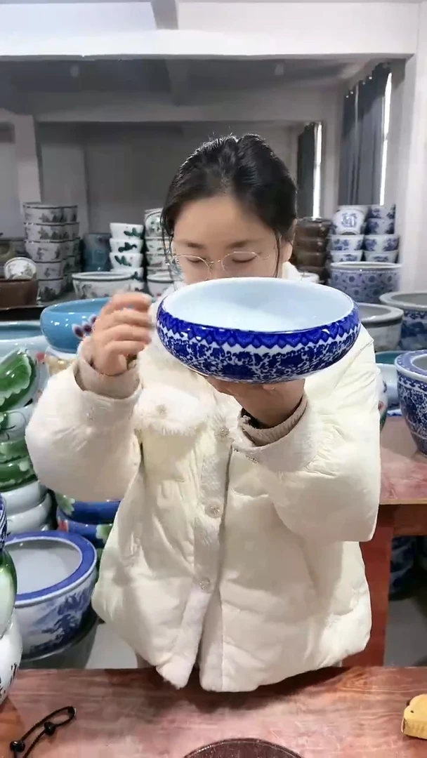 【闪购商品】陶瓷缸20*6公分青花缠枝莲
