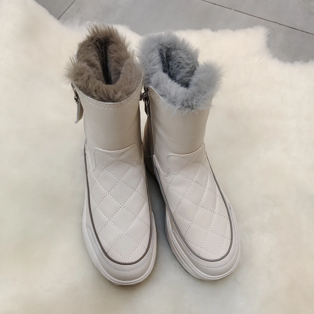 860028真皮雪地靴女冬季东北防滑厚底休闲棉鞋女靴