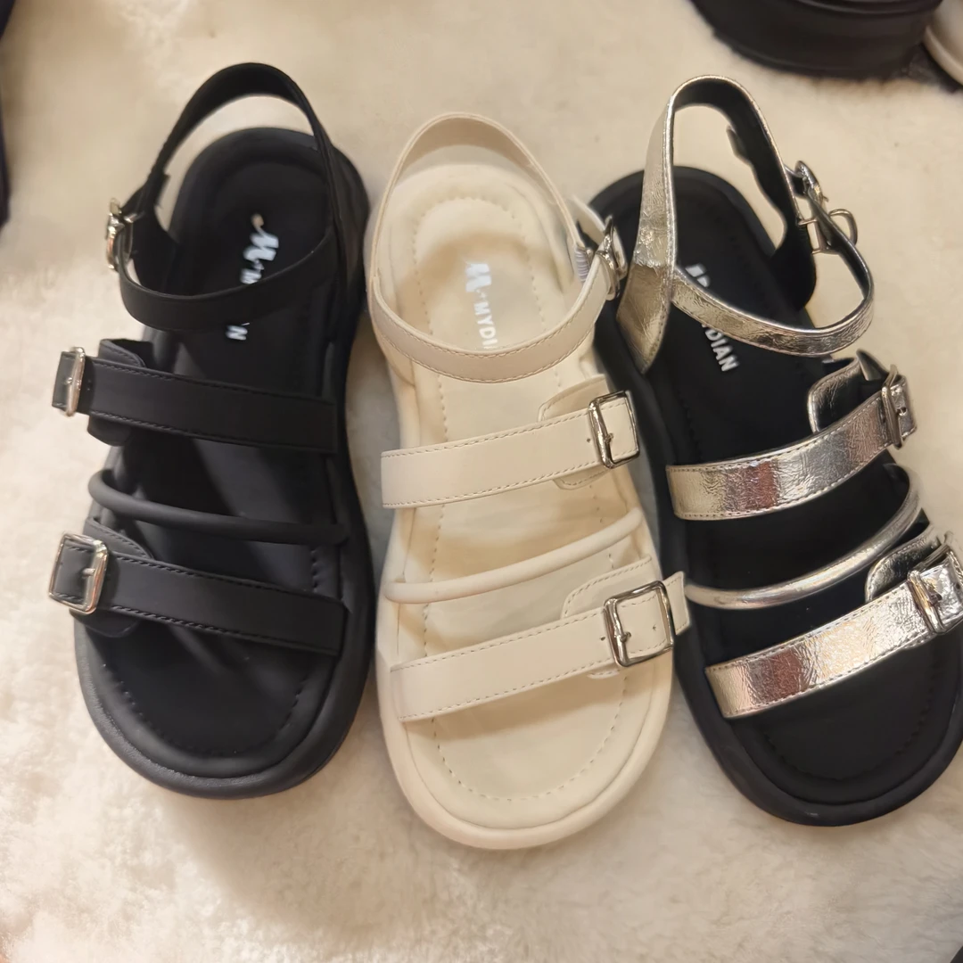 013夏季女士外穿拖鞋爆款凉鞋皮带扣银色平底单鞋时尚休闲