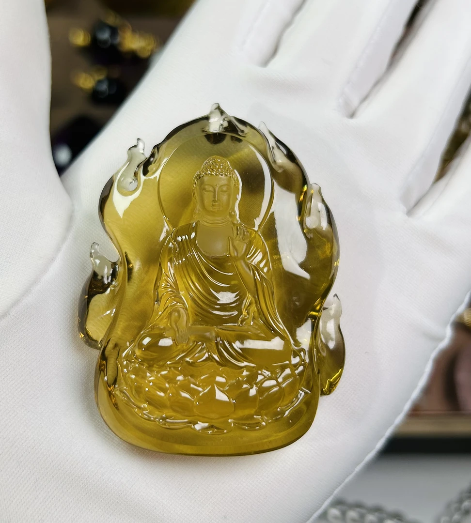 天然黄水晶大日如来吊坠