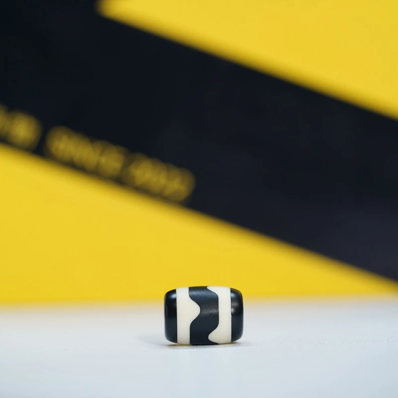 南锡持物 银款猛猛黑白虎牙珠 NX002