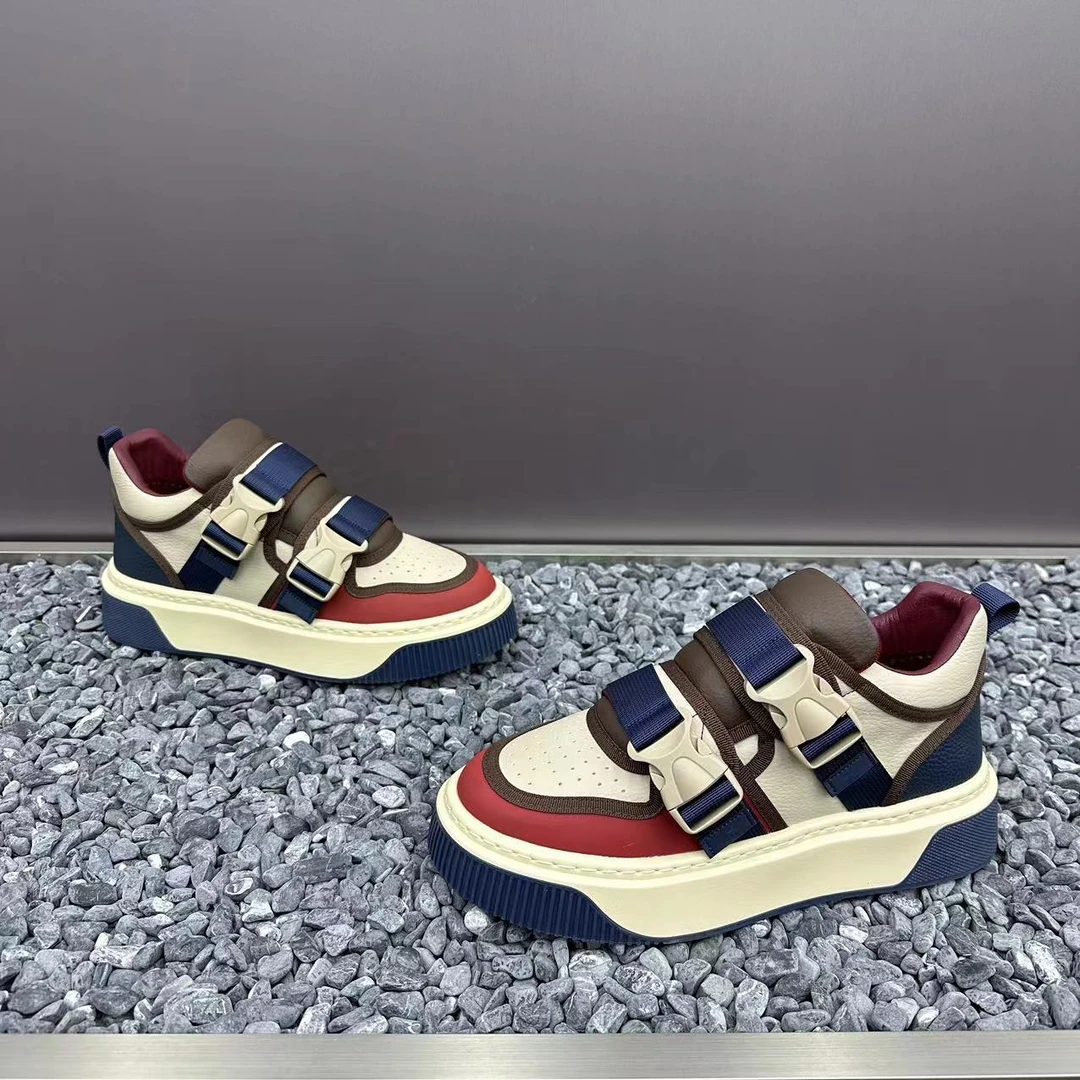 新款时尚百搭男士秋冬个性拼色低帮板鞋舒适软底潮男运动休闲鞋