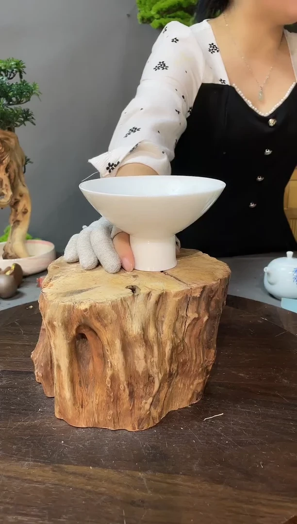 【闪购商品】陶白色高脚盘