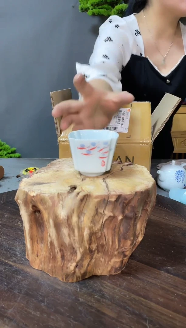 【闪购商品】陶小鱼杯