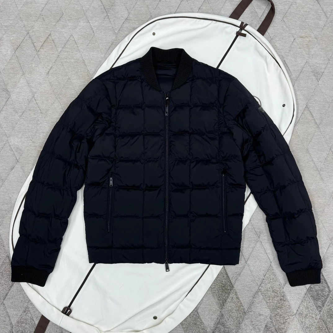 全新未使用 GIORGIO ARMANI/阿玛尼 128109 男款羽绒棒球夹克
