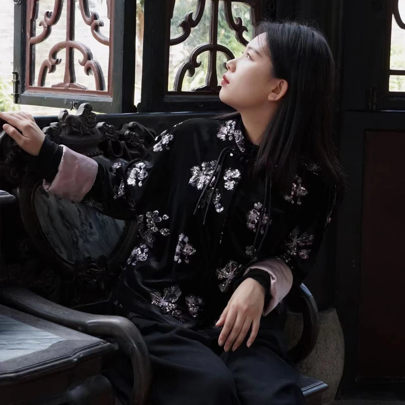 【五折特惠】丝绒短外套秋冬新款国风绣片宽松百搭复古黑色金丝绒