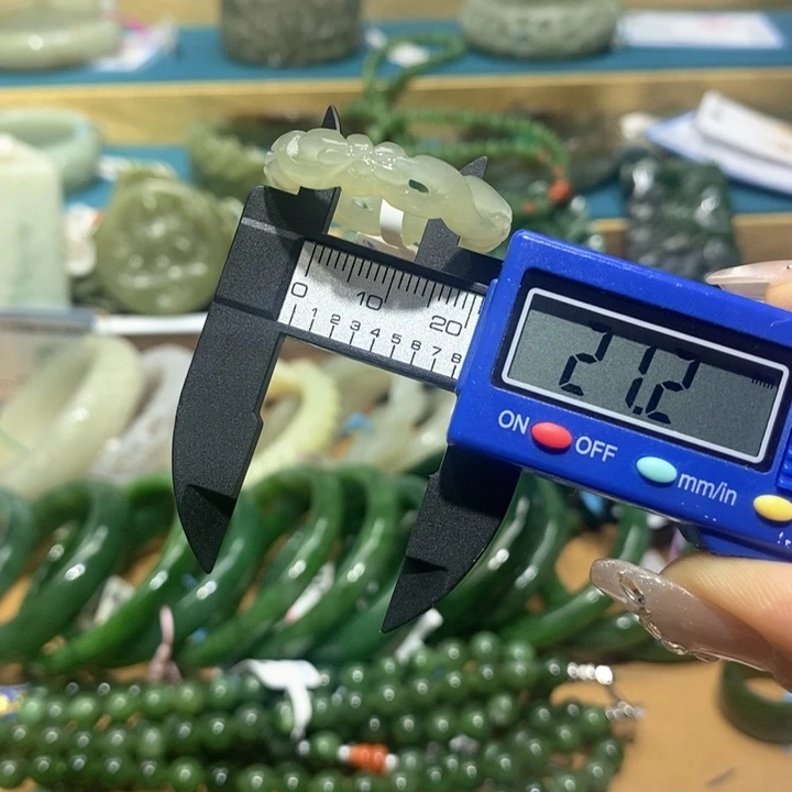 和田玉戒指未镶嵌