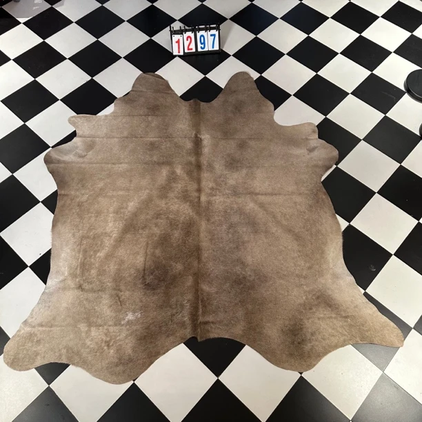 【本尼家】Q1297 210*205巴西进口整张牛皮地毯轻奢