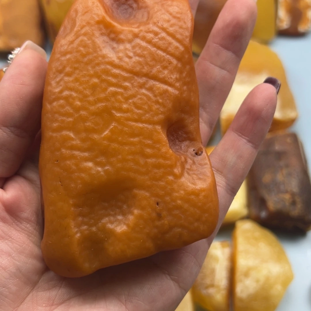 【闪购商品】定制琥珀未镶嵌?**巾