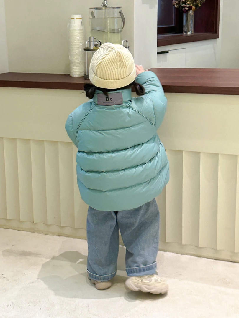 2023秋冬新款儿童羽绒面包服宝宝中大童保暖柔软羽绒服外套潮洋气