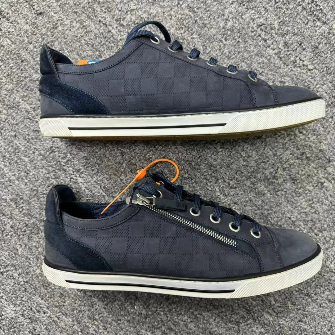 【95新】Louis Vuitton LV 蓝色麂皮棋盘格板鞋 42欧码 编号：T89