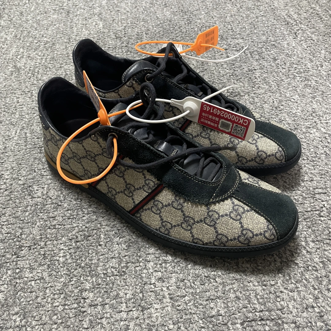 【95新】Gucci 海军蓝麂皮老花男士时尚低帮系带板鞋 42.5欧码 T13