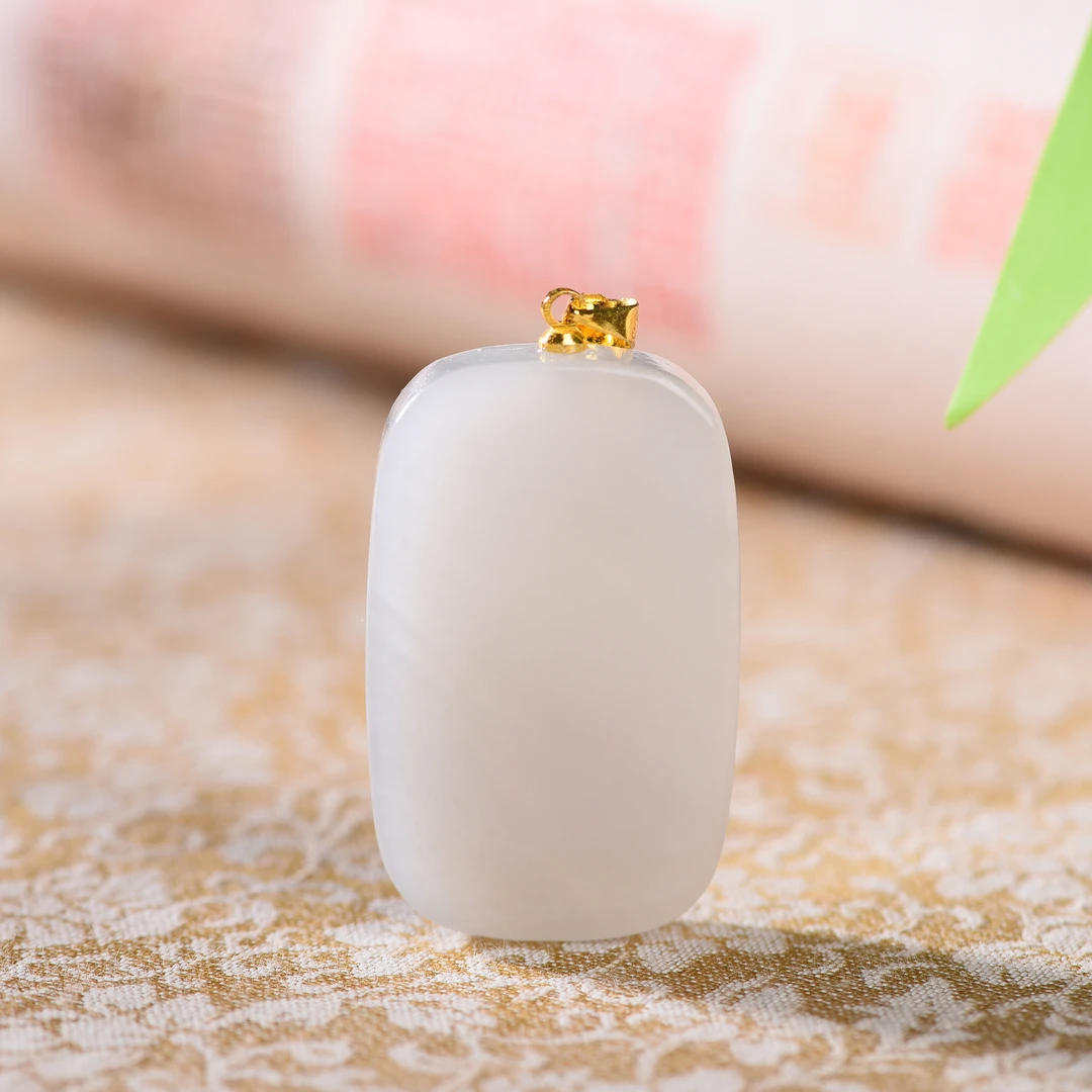 天然和田玉水墨色无事牌吊坠