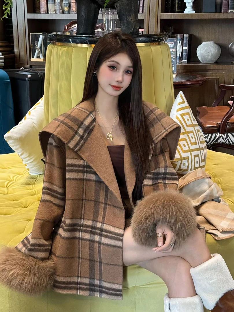 【十一家】格纹斗篷毛呢子外套女羊毛高级感双面绒大衣w4274