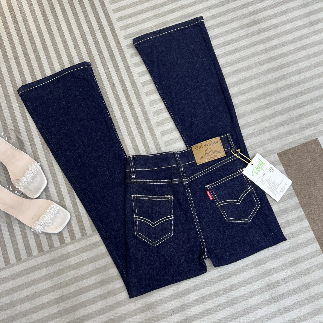 丹宁蓝高腰微喇牛仔裤女2024款秋季新款显瘦修身弹力马蹄喇叭秋款