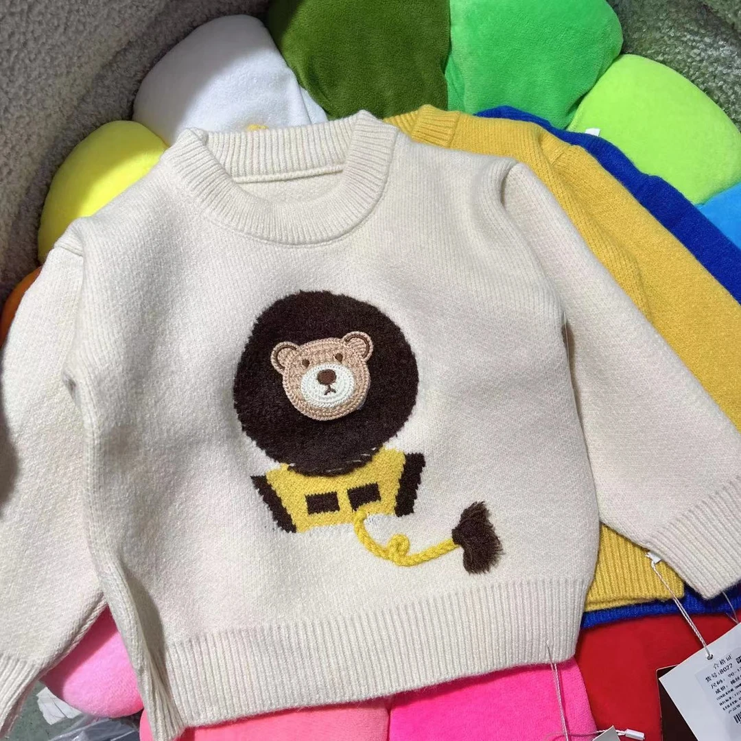 AA106 儿童秋冬款卡通图案毛衣