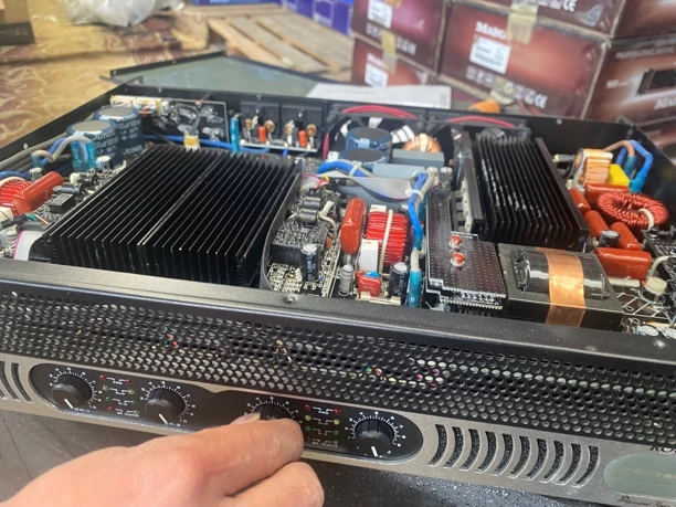 9新  帝腾 ROCK 804 功放一台 不包邮