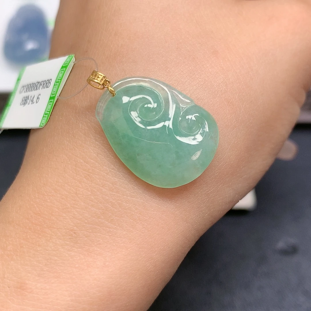 定制翡翠18K金镶嵌如意