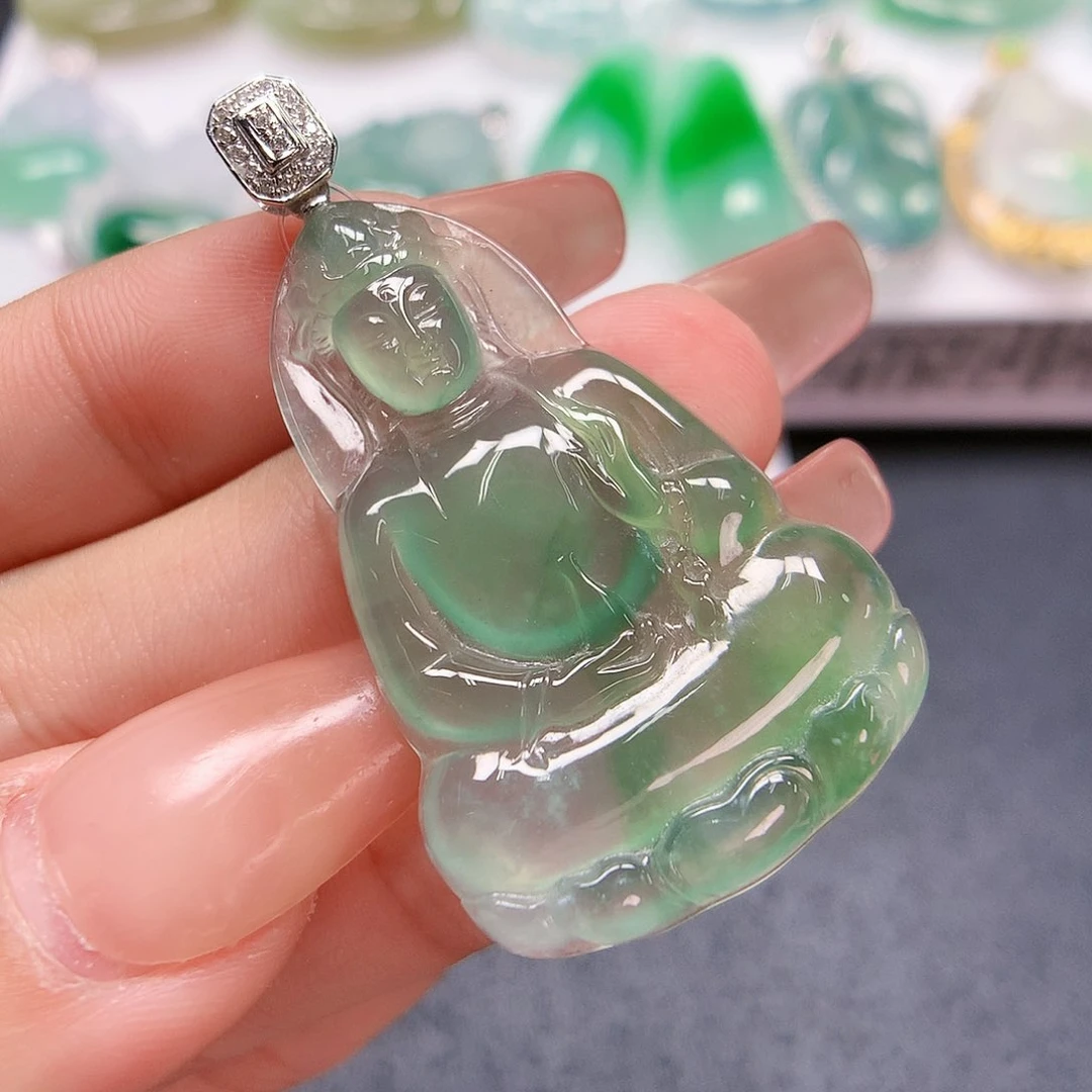 翡翠颈饰18K金镶嵌观音