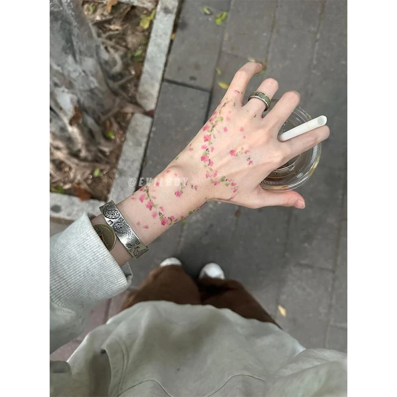 珊瑚藤爱的锁链彩色纹身贴ins手腕手背唯美桃花氛围感防水持久贴