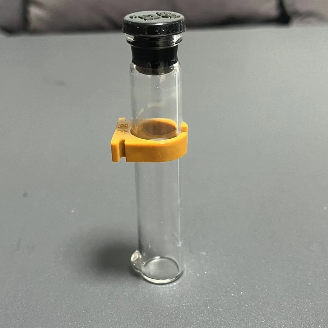 台湾国伦外挂饮水器 玻璃喝水瓶 鸟用水杯水壶鸟笼用具