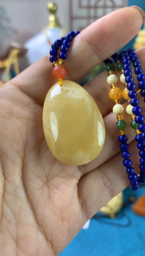 【闪购商品】蜜蜡吊坠(赠链)未镶嵌水滴吊坠