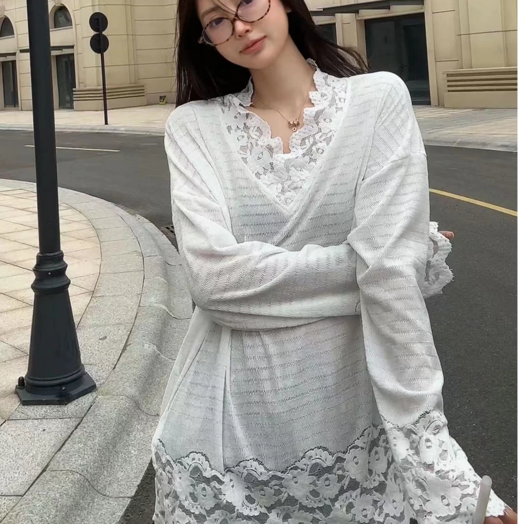 宠儿【2024冬季V领韩版慵懒时尚百搭拼接蕾丝体恤】