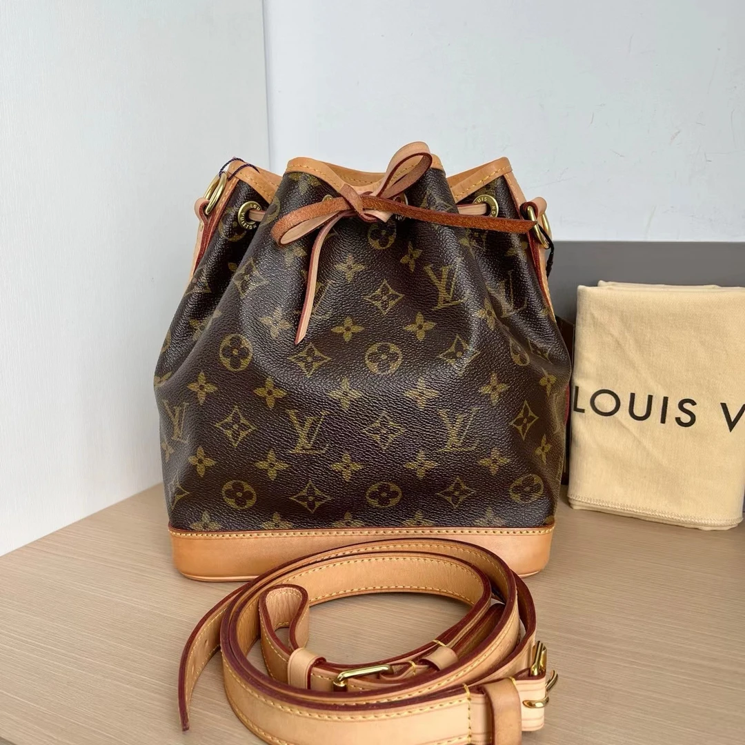 95新 LouisVuitton/路易威登 9748836 抽绳水桶noe bb SA1168