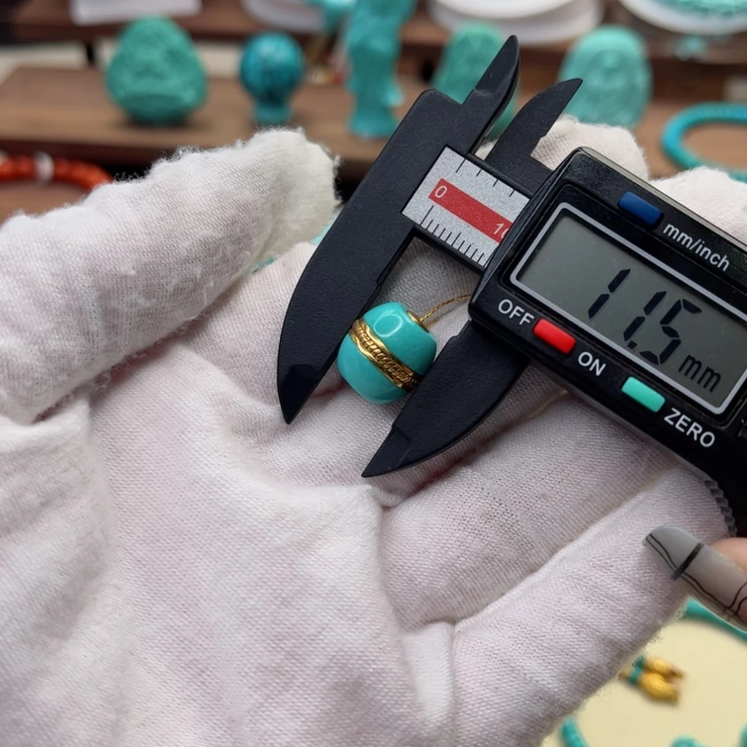 绿松石绿松石未镶嵌