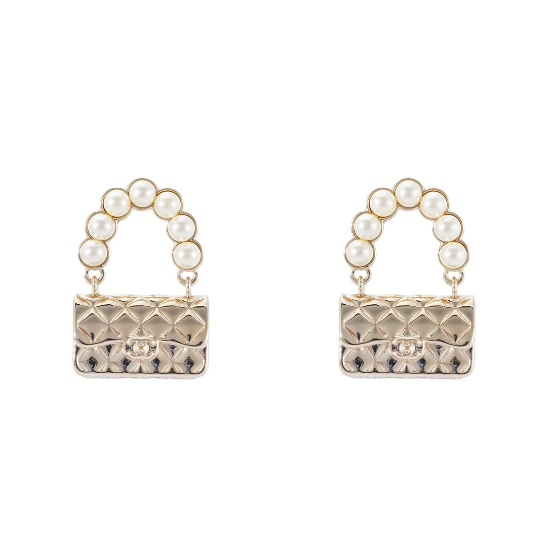 99新 Chanel/香奈儿 cf包包款耳钉/全套/市场价8900/jlp010222